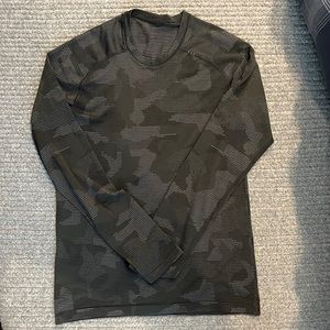 Lululemon athletic long sleeve
